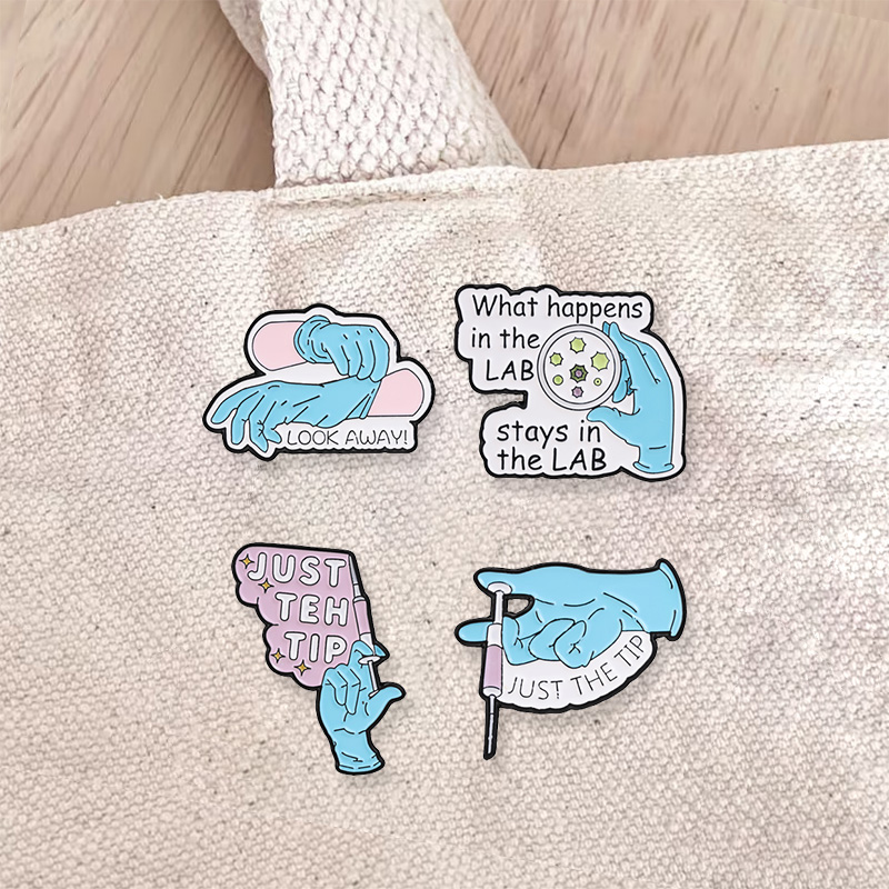 Medical Lab Quotes - Pin de esmalte con cita divertida